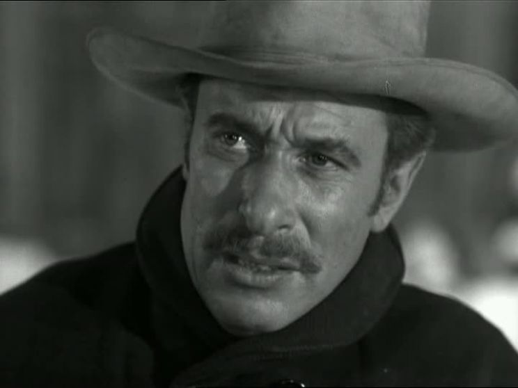 Mort Mills