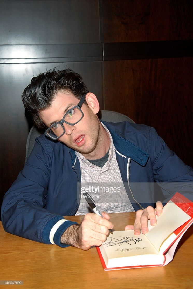 Moshe Kasher