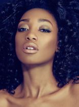 Mouna Traoré