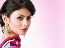 Mouni Roy