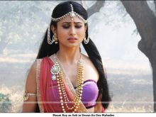 Mouni Roy