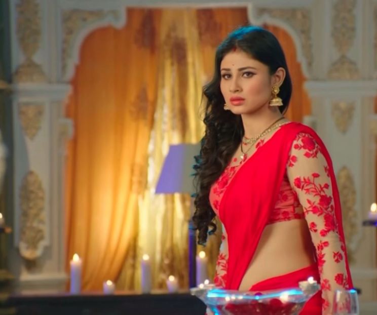 Mouni Roy