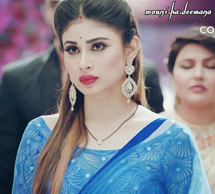 Mouni Roy