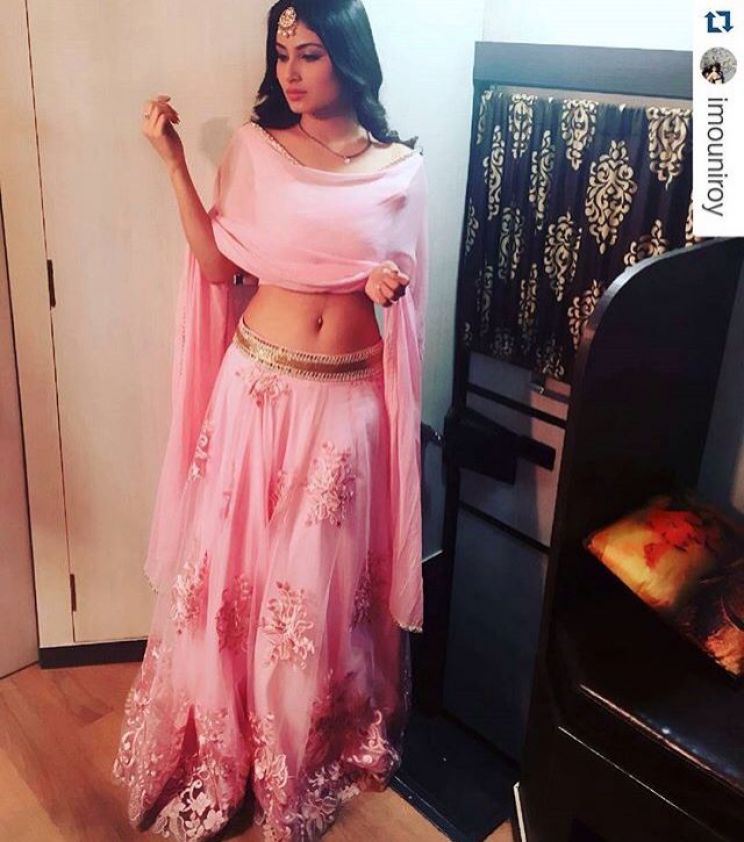 Mouni Roy
