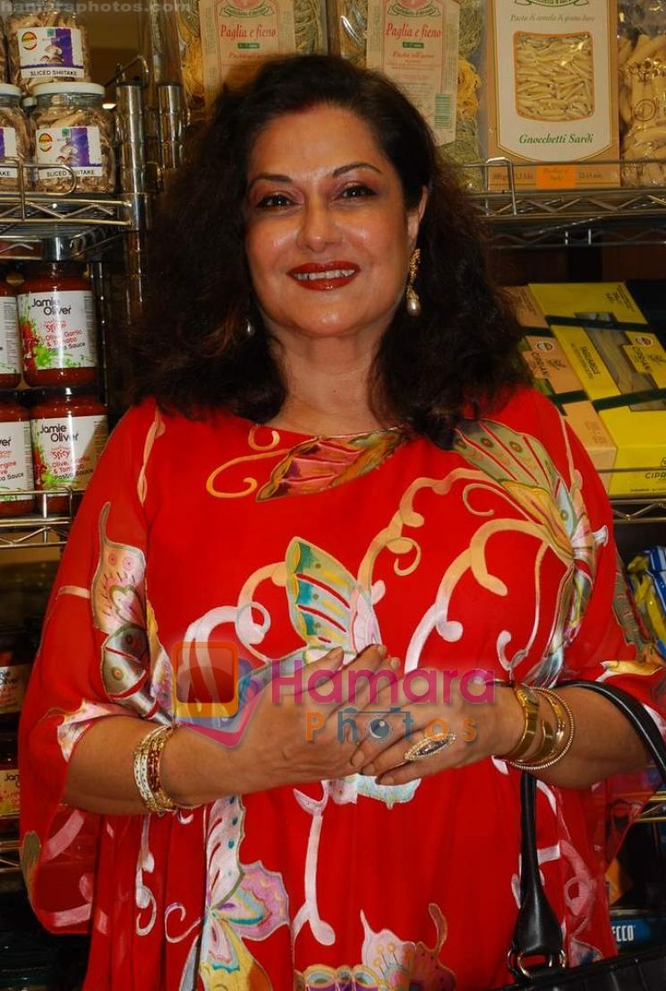 Moushumi Chatterjee