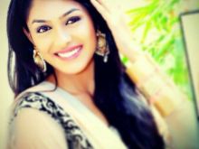 Mrunal Thakur