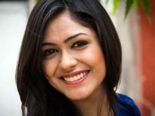 Mrunal Thakur #4093703 picture (Landscape Medium)