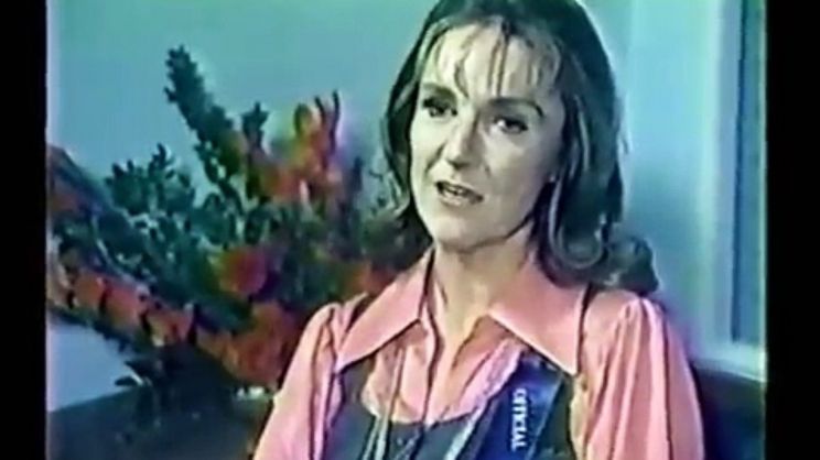 Myrna Fahey