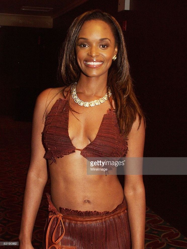 N'Bushe Wright