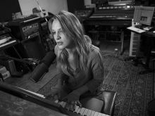 Naama Kates photo