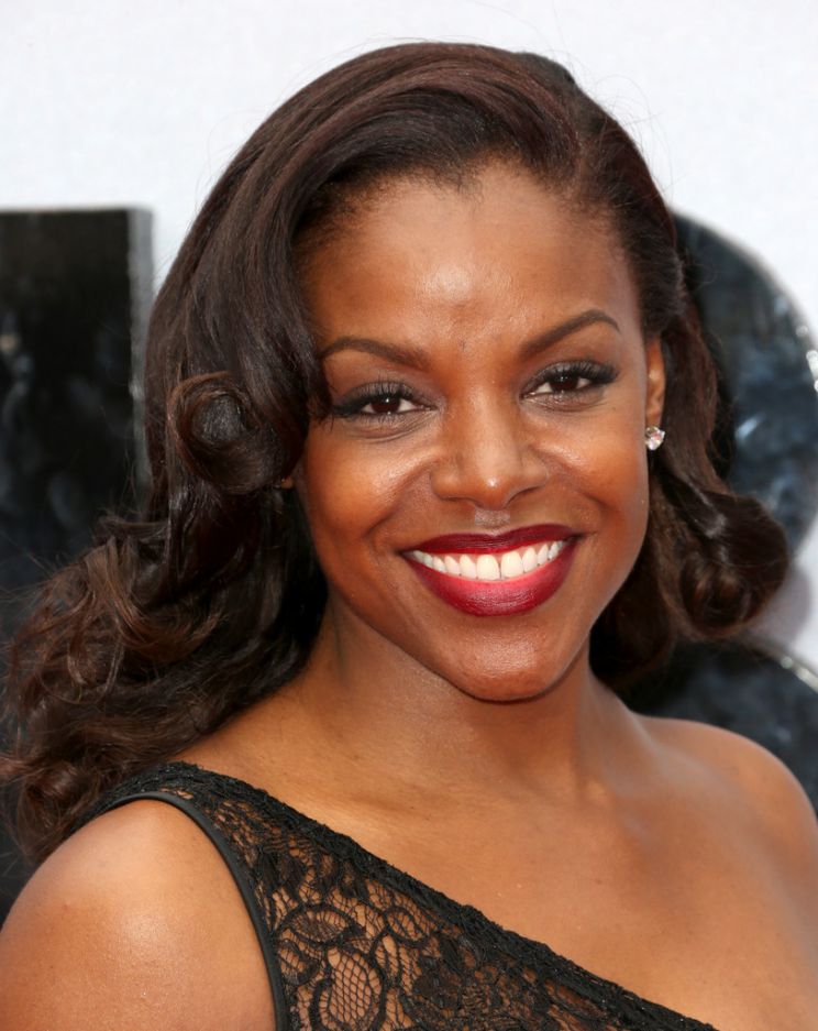 Nadine Ellis