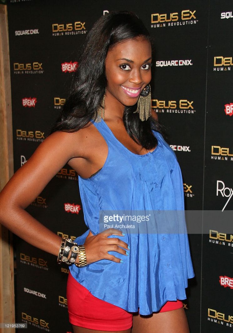 Nafessa Williams