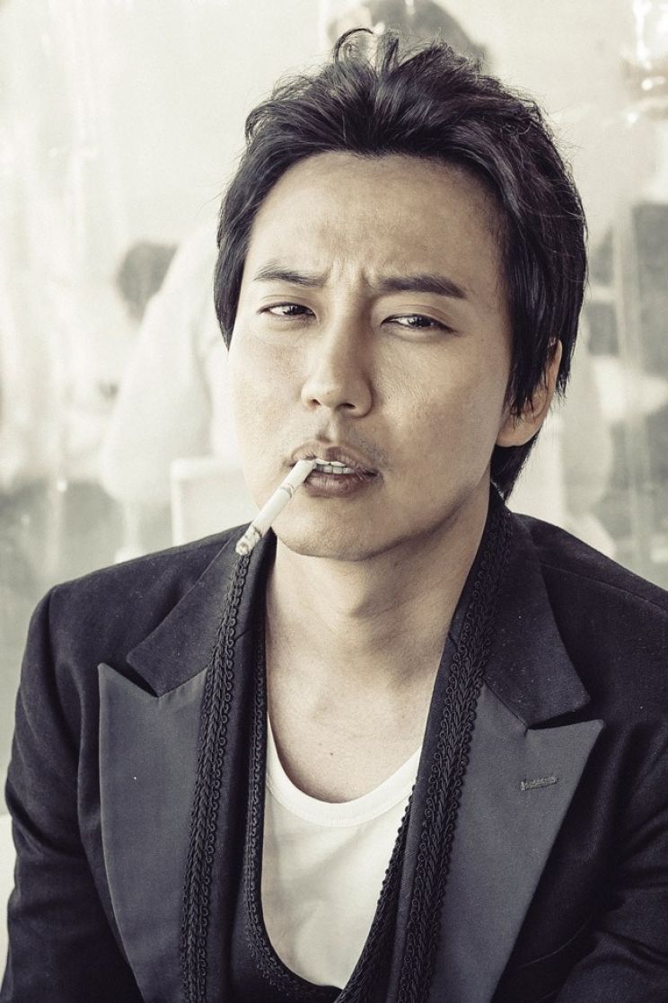 Namgil Kim's Portrait Photos Wall Of Celebrities