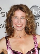 Nancy Travis