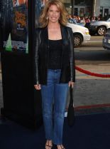 Nancy Travis