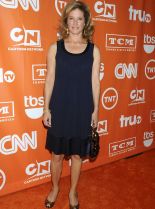 Nancy Travis photo