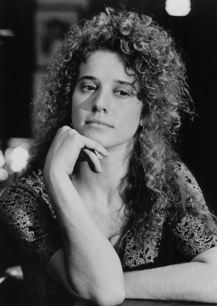 Nancy Travis