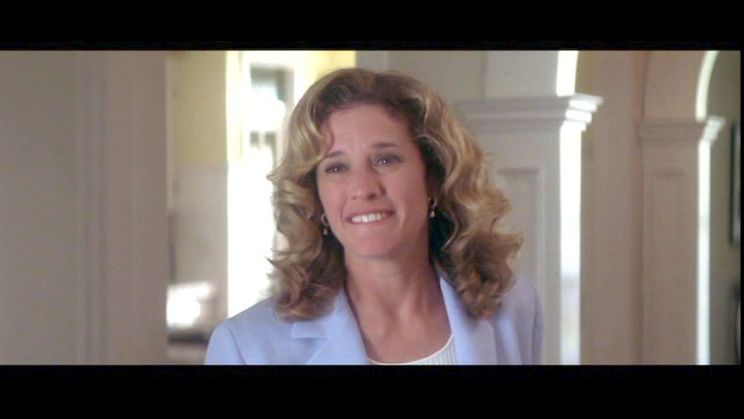 Nancy Travis