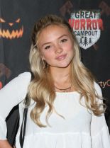 Natalie Alyn Lind photo