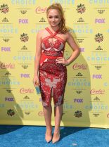 Natalie Alyn Lind photo