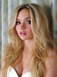 Natalie Alyn Lind