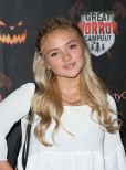 Natalie Alyn Lind