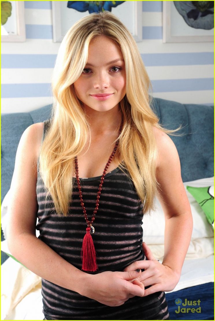 Natalie Alyn Lind