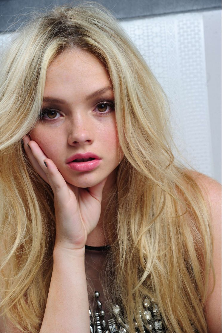 Natalie Alyn Lind