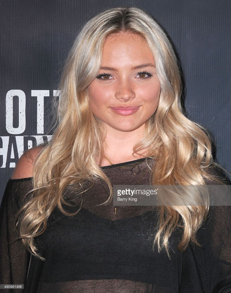 Natalie Alyn Lind