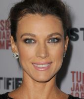 Natalie Zea