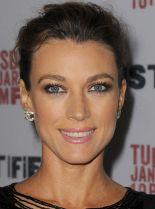 Natalie Zea