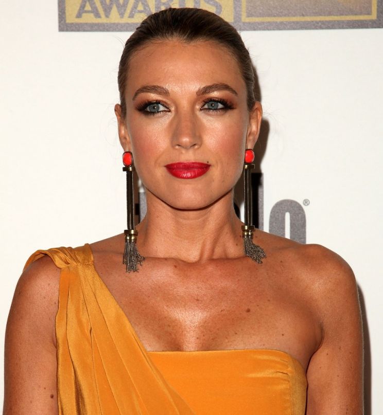 Natalie Zea