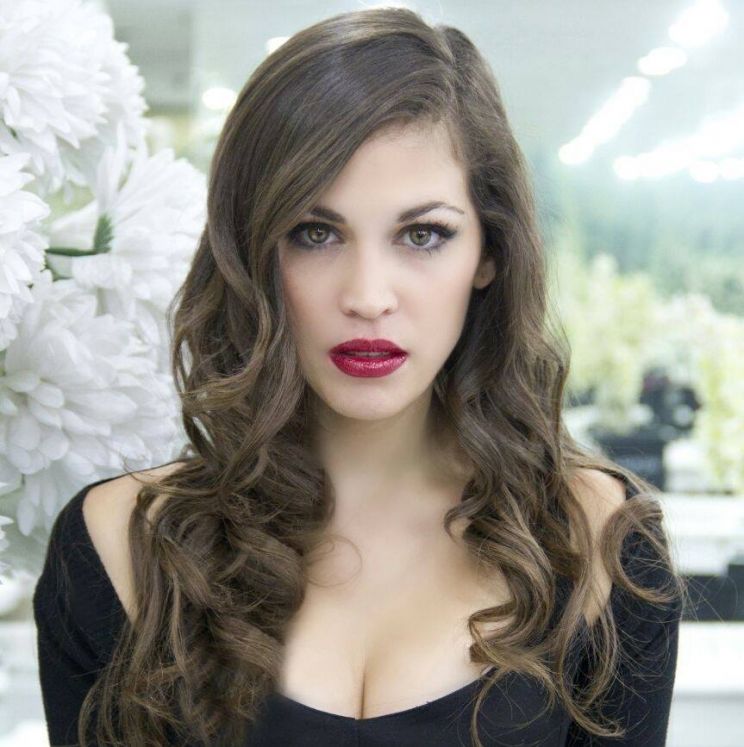 Nataly Tavares da Silva