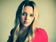 Natasha Bassett #782578 picture (Landscape Medium)