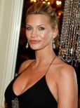 Natasha Henstridge