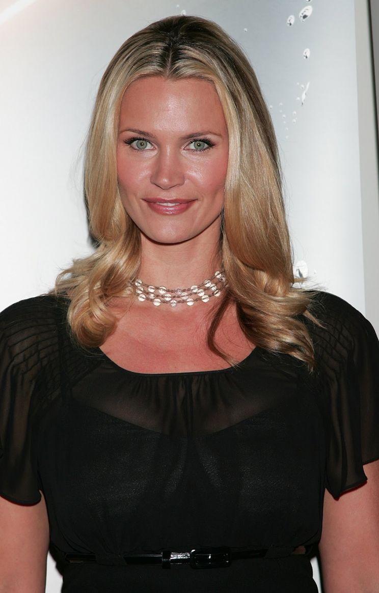 Natasha Loring