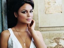 Nathalie Kelley