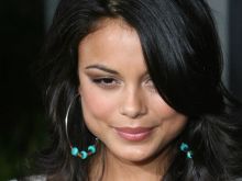 Nathalie Kelley