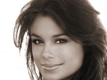 Nathalie Kelley