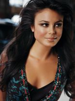 Nathalie Kelley