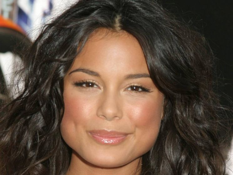 Nathalie Kelley