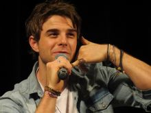 Nathaniel Buzolic