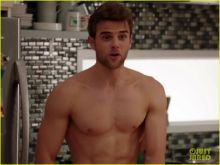 Nathaniel Buzolic