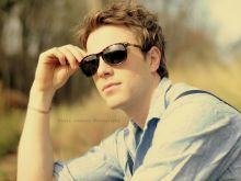 Nathaniel Buzolic photo