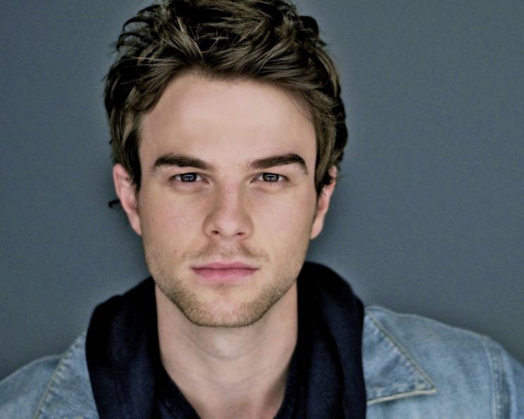 Nathaniel Buzolic