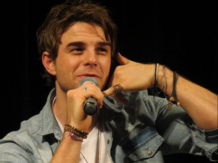 Nathaniel Buzolic
