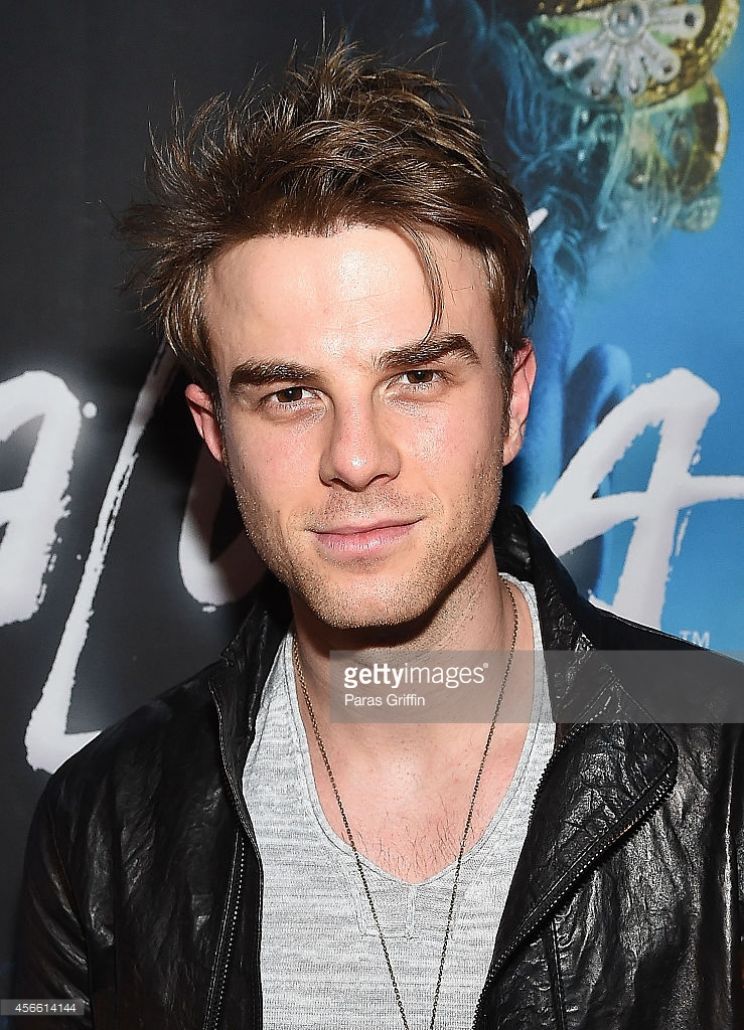 Nathaniel Buzolic