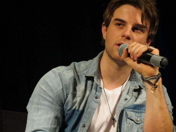 Nathaniel Buzolic