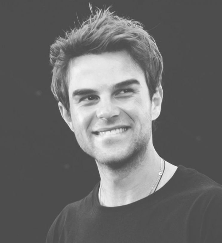 Nathaniel Buzolic