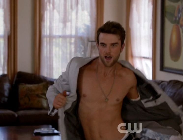 Nathaniel Buzolic
